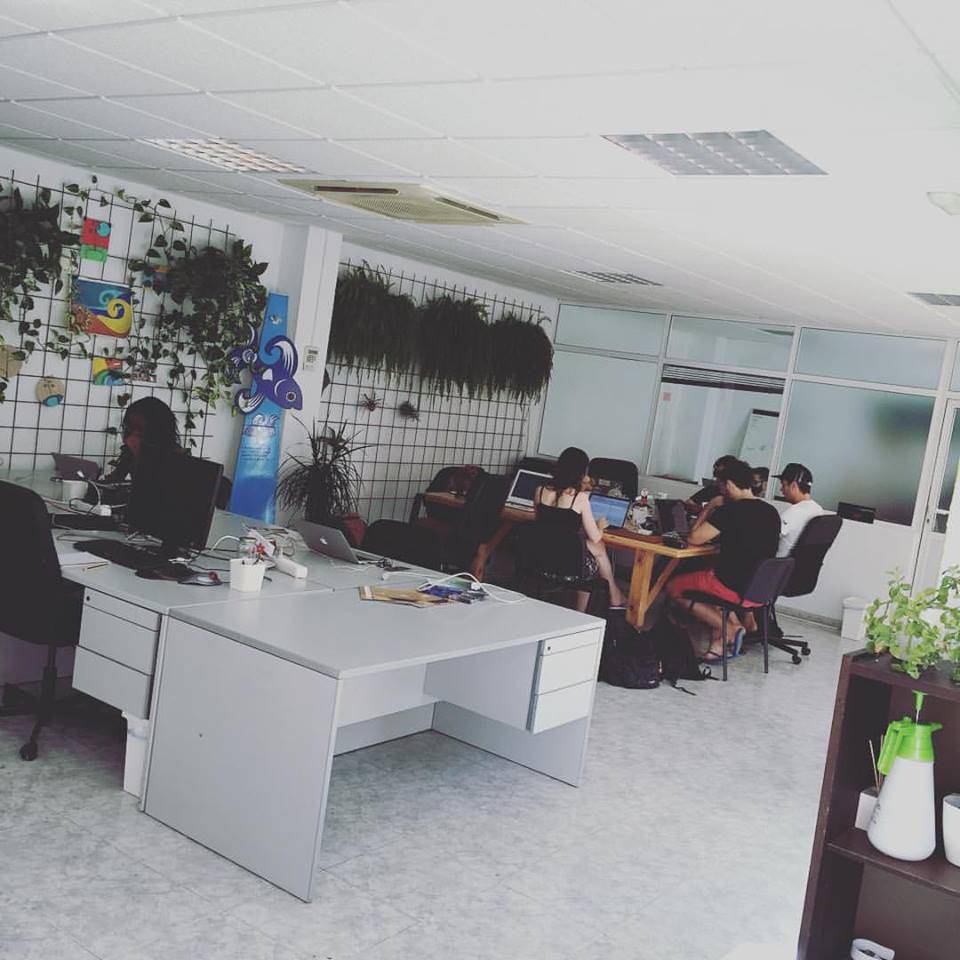 philip_dodson's tweet photo. #Coworking is not a physical space https://t.co/Kwl5JINCBG https://t.co/mLLGdn5jmk @BernieJMitchell @WeCopass @indyhall @stefano_borghi