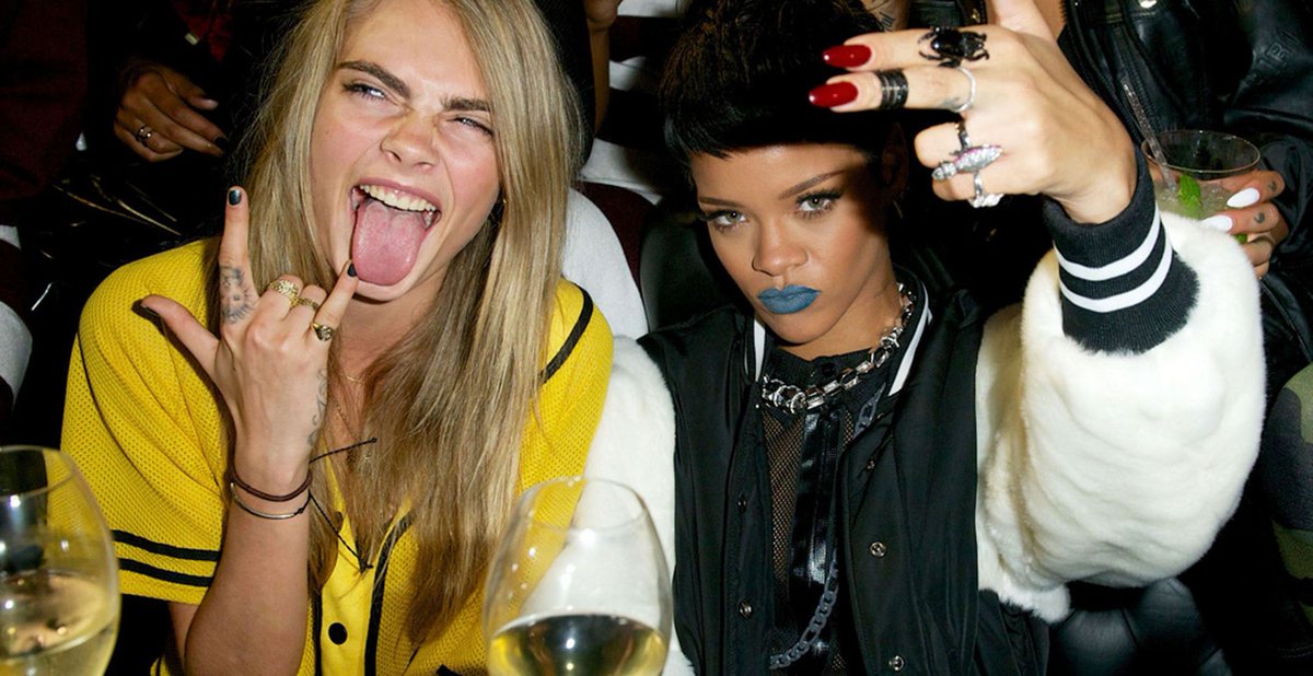 MTVBrasil's tweet photo. OMG OMG OMG! @rihanna e @Caradelevingne atuarão juntas em filme de ficção científica --> https://t.co/qi3t3CdGcy https://t.co/shmA48LlM6