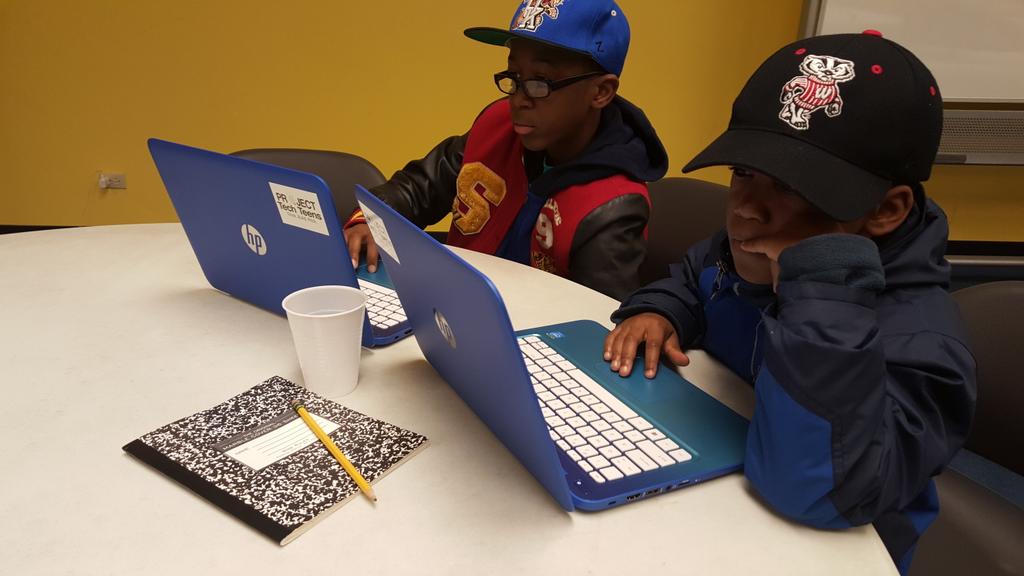 bigstewlarge's tweet photo. These Lil guys are putting in the work. @ProjectTechTeen #CodeoftheStreetz #SatHack https://t.co/zu2qUwnJIM