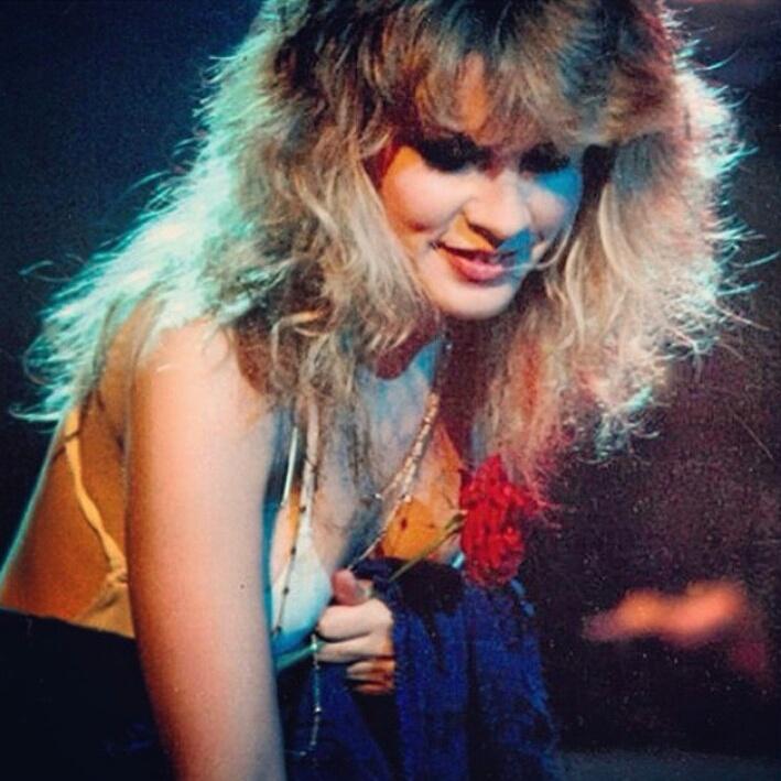 StevieNixChain's tweet photo. ..There are so very few stars left..☆♪
#stevienicks #GoldAndBraid #lyrics #stars #fleetwoodmac #belladonna https://t.co/bqLtthZnDs