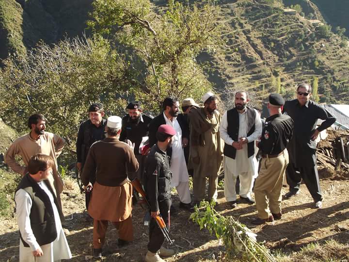 #HelpEQvictimsWithKhan they're helping and hope they will do their best