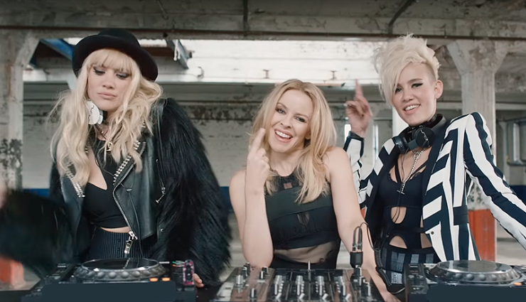 MTVBrasil's tweet photo. Com @kylieminogue , @Jakeshears e @nilerodgers , duo @nervomusic lança clipe The Other Boys https://t.co/Ig6fZXRyge https://t.co/rbzJZoMkhT