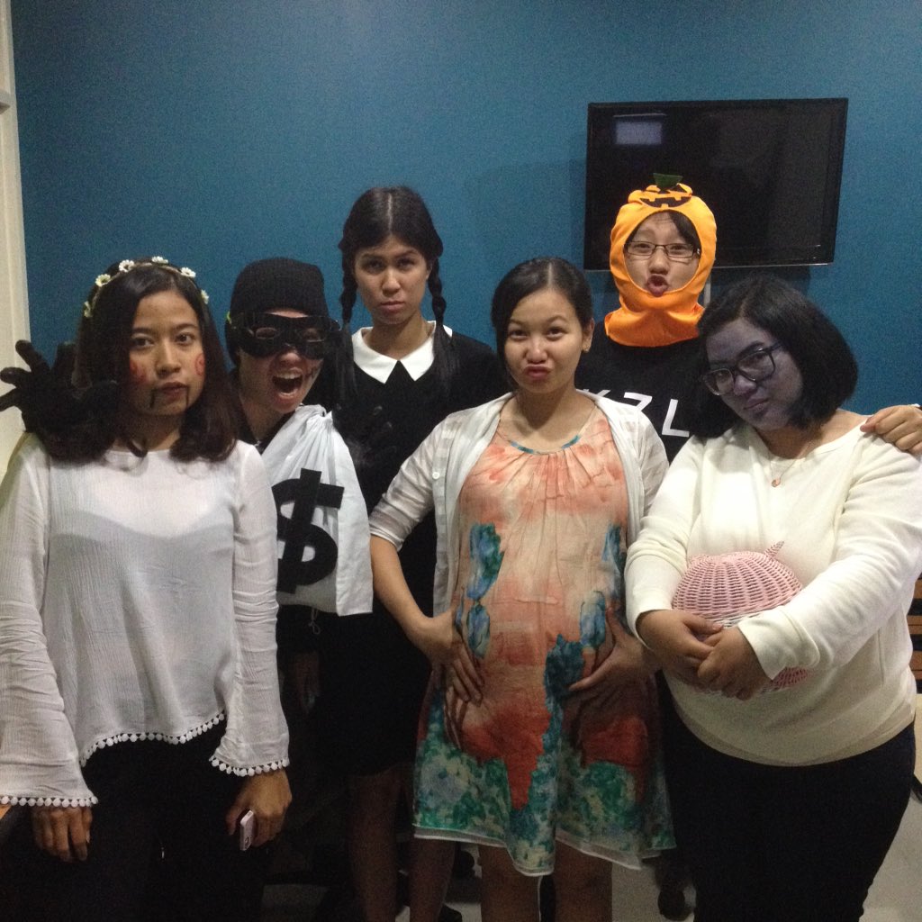 REDComm_ID's tweet photo. And the ghosts... #Redhalloweenparty https://t.co/0squKrjvRE