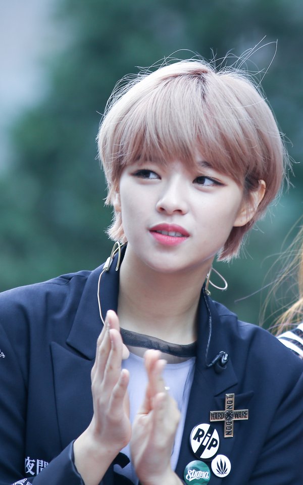 Once Indonesia On Twitter Hq 151024 Twice Dahyun Chaeyoung
