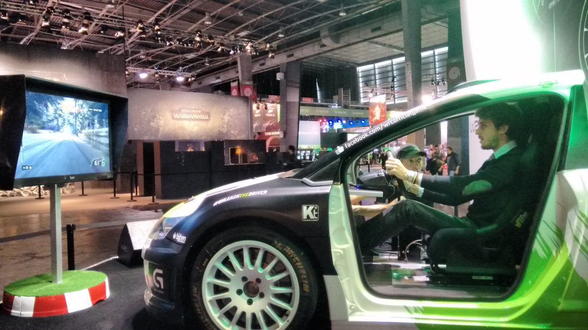 Wir sind auf der #PGW2015 vertreten und an unserem Stand hat sich <a href="/SebChardo/">Sébastien CHARDONNET</a> auch schon am WRC5 Simulator versucht.