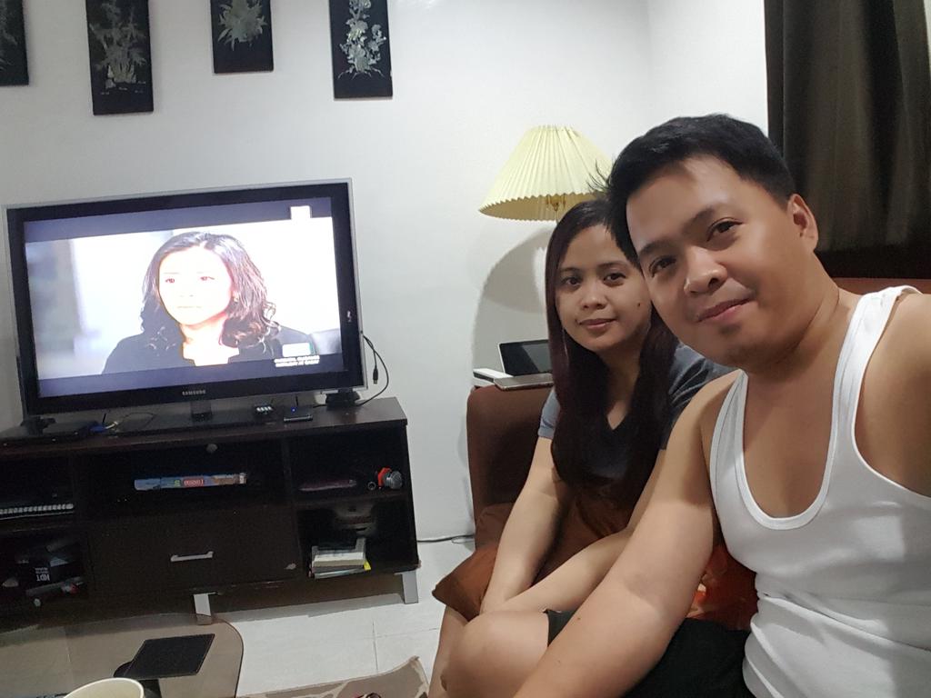 madsdaloma's tweet photo. Mommy and daddy time sa TV.. #PSYDiego https://t.co/IuVgkj645Y
