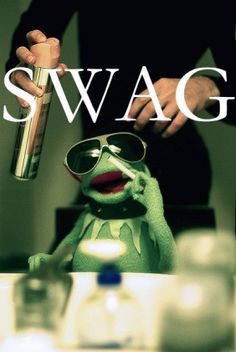 froggyxrayman's tweet photo. Fred make up NOW https://t.co/vw0iAePRVO