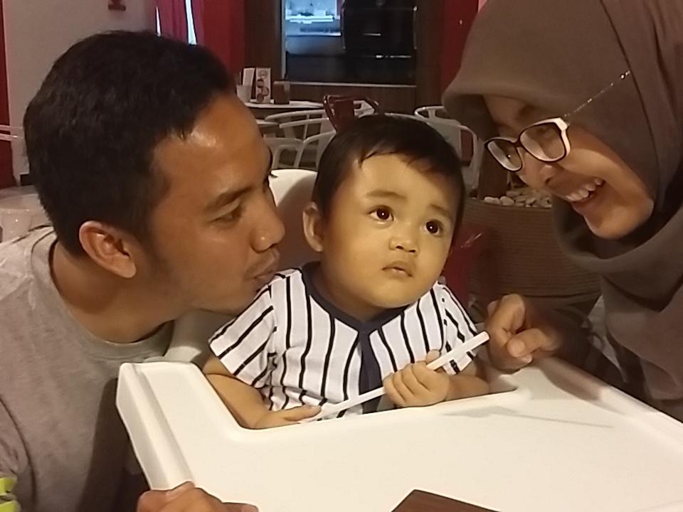 af_didit's tweet photo. @steakholycow sama mama ce,ou,tata,adek aha https://t.co/t89Zikv9ub