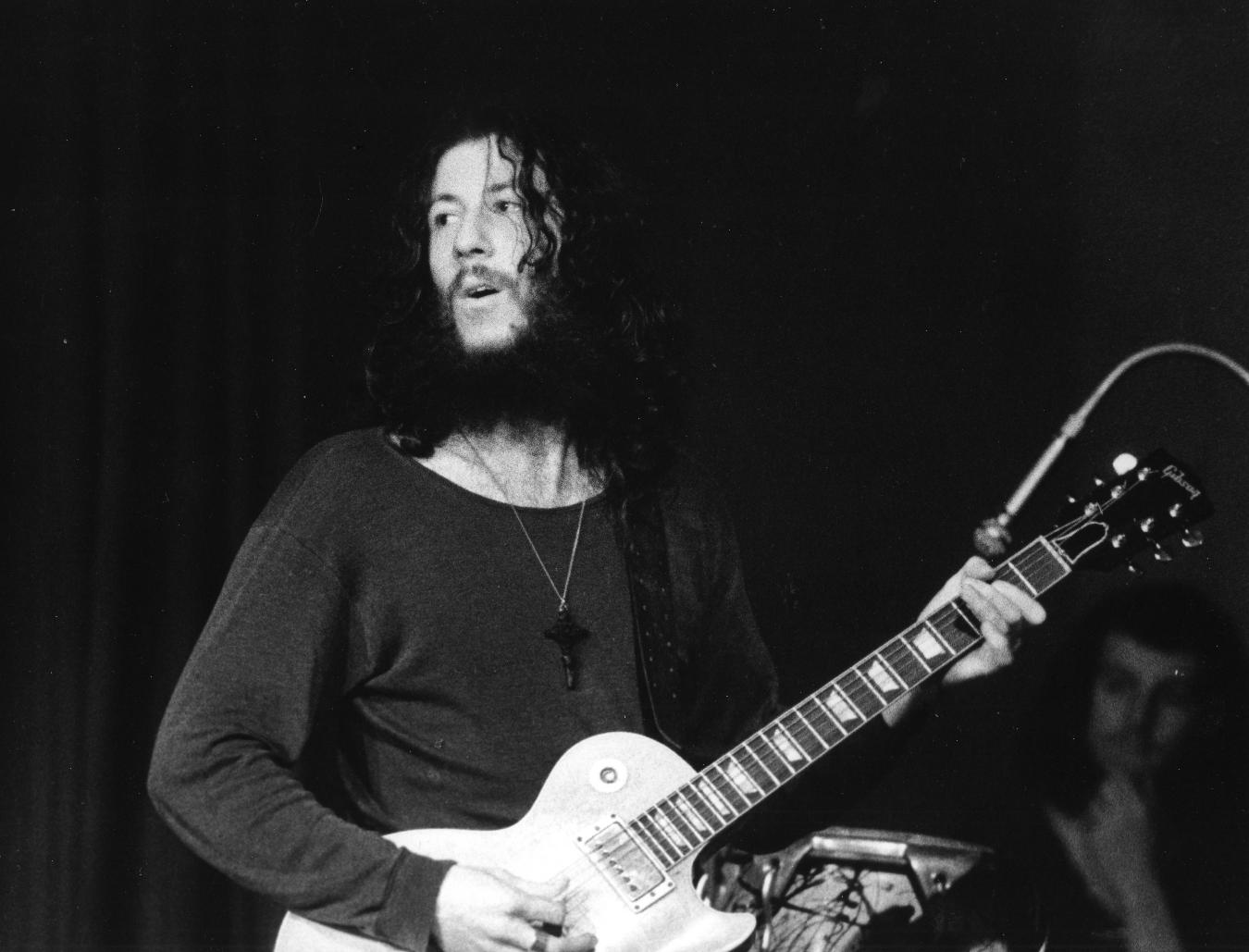 Happy 69th birthday to the great blues guitarist Peter Green today! 
