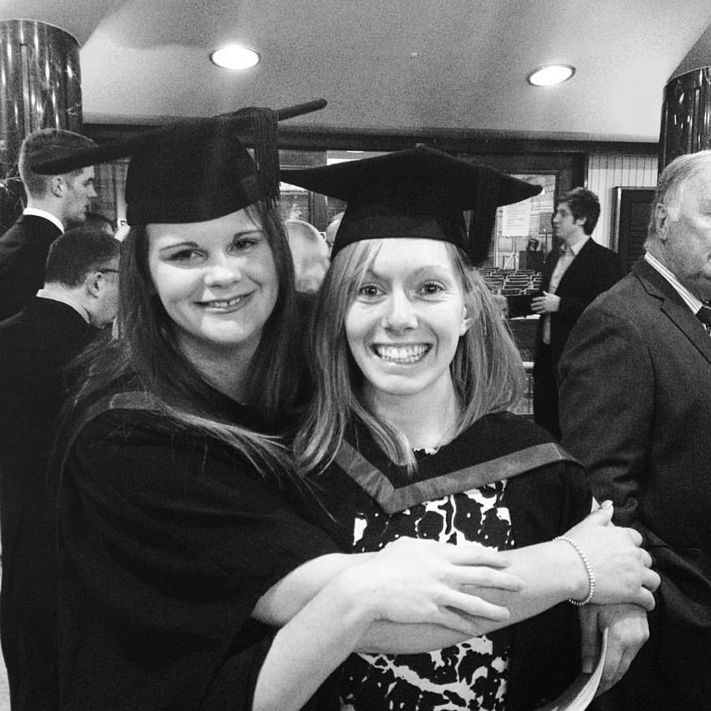 AliceCook22's tweet photo. All grown up & graduated! 🎓Thank you @marjonuni for the best 3 years! https://t.co/SrtmoFU8Go