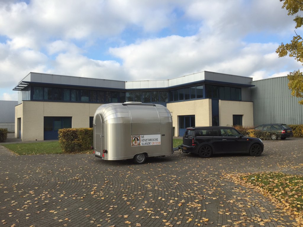 DVSOnTour's tweet photo. On Tour aangekomen bij de nieuwe fabriek! https://t.co/nTPfczFW0z