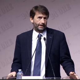 sole24ore's tweet photo. Franceschini: Ogni grande impresa italiana adotti un museo https://t.co/6Ph7xmOehp @dariofrance #SGC2015 @sole24ore https://t.co/QN30FXhK20