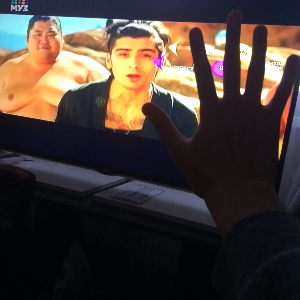 AhyaRogowa's tweet photo. 1D❤️❤️❤️ https://t.co/YIHGHwtDpY