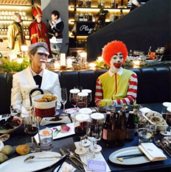 SM 할로윈 파티에서 KFC 할아버지와 맥도날드 싸움 ㅋㅋ | 인스티즈