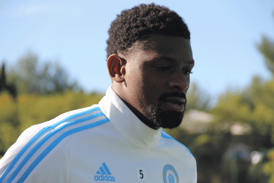 [Abou Diaby] Espérons qu'il ne se blesse pas... - Page 2 CSfRHHzWwAAGO6W