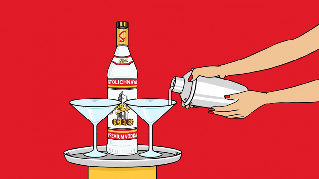 Adweek's tweet photo. .@Stoli’s mobile ads let you actually feel a cocktail being made in your hand: https://t.co/ccx9El9jMV https://t.co/k8ZA0zyCa8