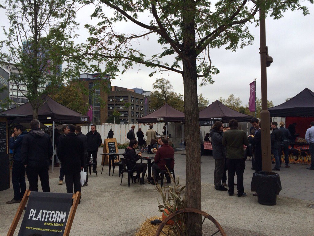 Platform_RS's tweet photo. Busy down @hellsgrillAfood and @theguerillagril @Platform_RS. Devilishly tasty lunchtime treat! #Halloween https://t.co/e3oO6gQpW1