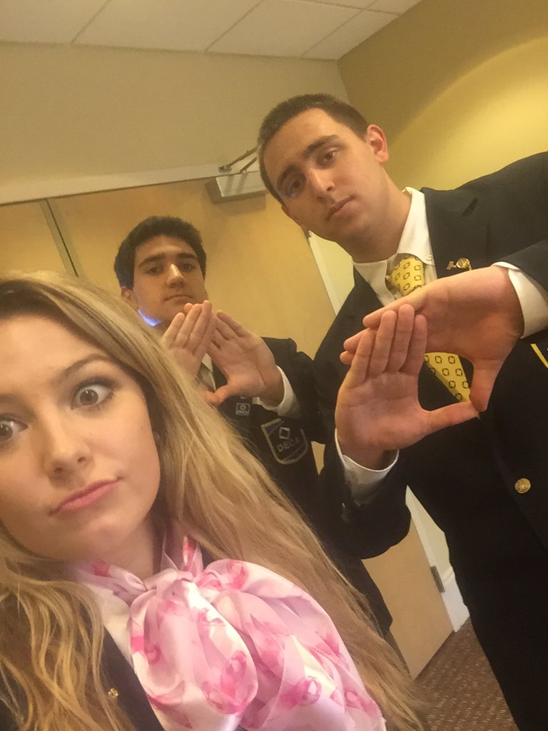 deca_ri's tweet photo. Your Rhode Island DECA social media team for the day #beDECAEpic https://t.co/fGeIbUaBoY
