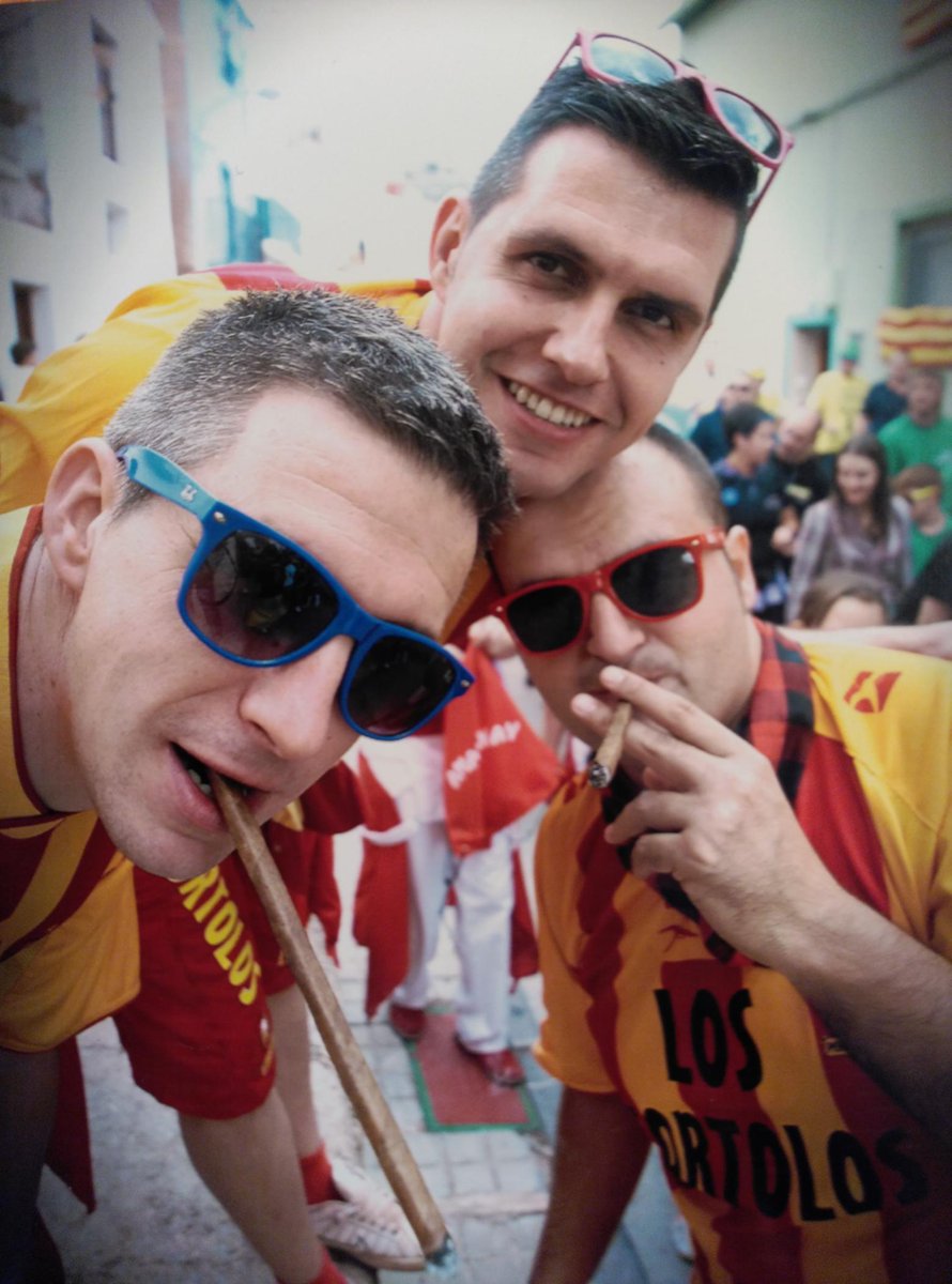 PTortolos's tweet photo. #yosoydelostortolos #lapeñademoda #grandesmomentos #vivalavirgendelrosario @chemabrea  @angelbrea7 @jorgete83 https://t.co/4v76C7S9g4