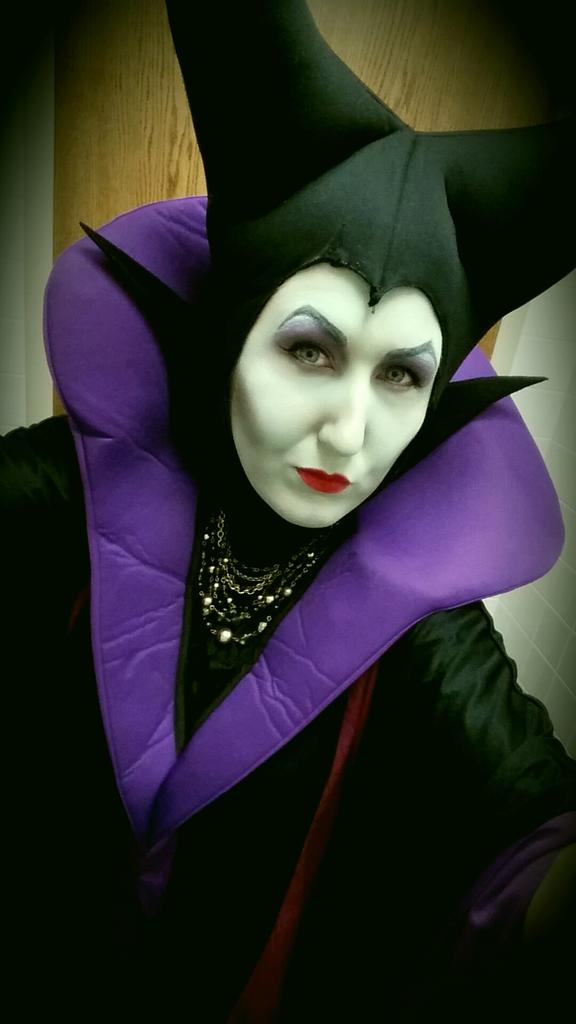 LibraryBlonde13's tweet image. The mistress of all evil. 💚💋🎃#Maleficent #Halloween #LoveMyJob #LibraryLife
