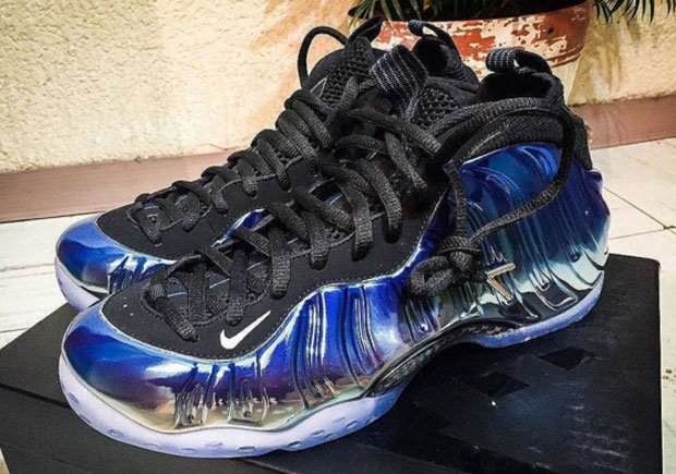 SneakerNews's tweet photo. Royal Foams meet Mirror Foams https://t.co/LZqDWLA7C9 https://t.co/6FePGDvHTo