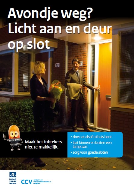 Terwijl jij uiteten bent, snoepen inbrekers van je waardevolle spullen. Avondje weg? Licht aan en deur op slot!