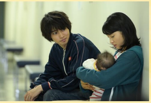 ちき 本番前 2人で赤ちゃんあやしてるところのオフショットなんだけど 賢人くん 太鳳ちゃん見てるよね 笑 赤ちゃんじゃなくて太鳳ちゃん見てるよね 笑 けんたお まれ 山崎賢人 土屋太鳳 T Co Tjgt01ufny Twitter