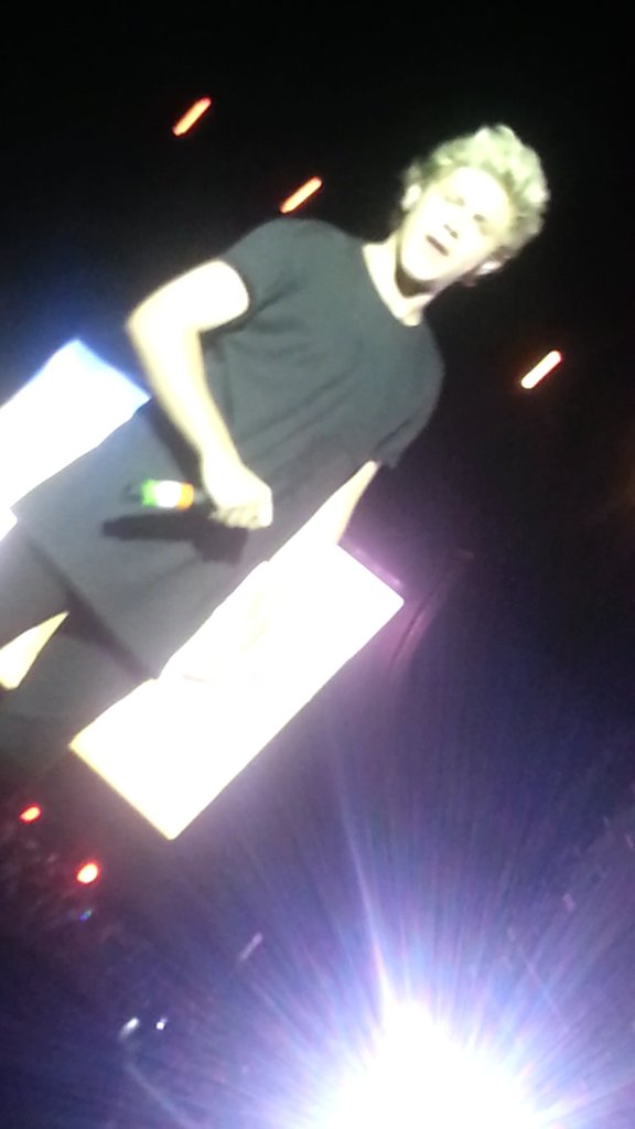 qirllalmighty's tweet photo. I MISS OTRA MANILA SO MUCH https://t.co/ySAOKrl1GU