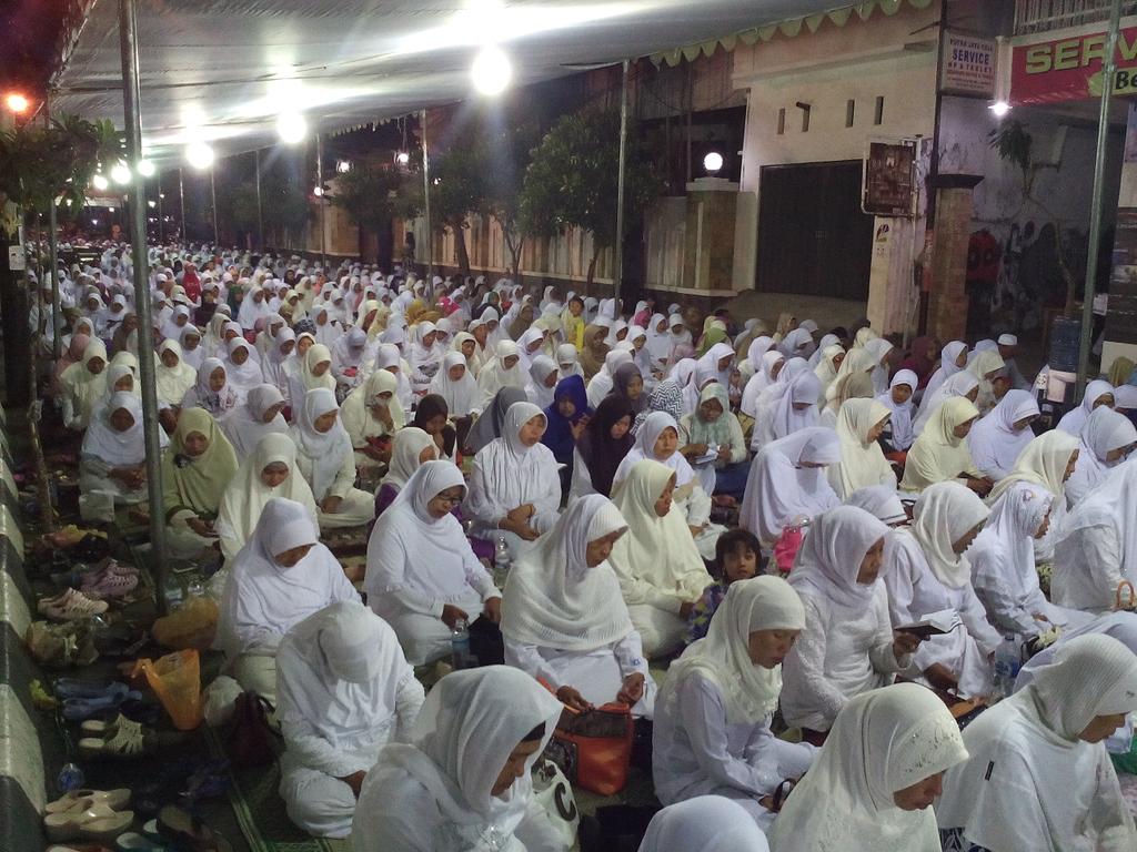 media_NW's tweet photo. Alhamdulillah bisa hadir di Haul Sunan Gisik (Raja Pandhita Bima) pelopor penyebar agama Islam di NTB https://t.co/0uryrlA2ij
@lomboknews