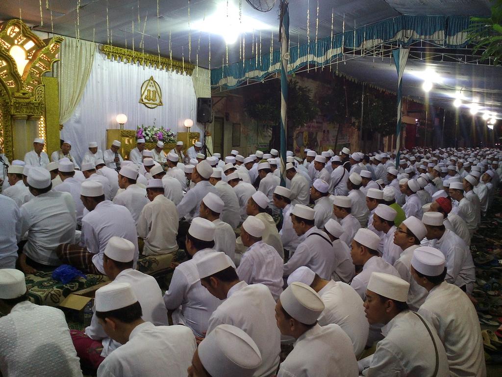 media_NW's tweet photo. Alhamdulillah bisa hadir di Haul Sunan Gisik (Raja Pandhita Bima) pelopor penyebar agama Islam di NTB https://t.co/0uryrlA2ij
@lomboknews