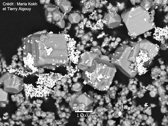 CNRSphysique's tweet photo. La formation des gisements d’or enfin expliquée : https://t.co/CYSkutVpYe - alerte presse @CNRS c/@PNASNews https://t.co/ORrs3hD4os