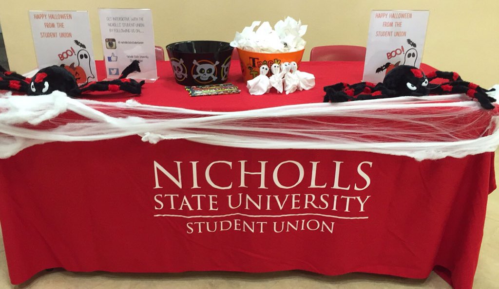 NichollsUnion's tweet photo. Have a Spooktacular Halloween. Stop by and get your sweet treat from us today in the Student Union 9am-1pm🕷☠🕸🎃 https://t.co/k4vrzgxbVn