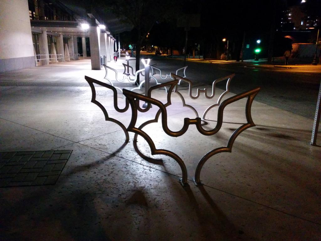 tylergolly's tweet photo. Amazing bike parking in #Austin. #NACTO15
#yycbike #yegbike https://t.co/gUFsdYbvyf