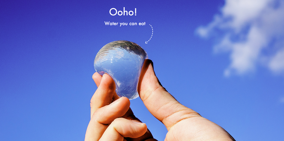 BusinessInsider's tweet photo. A company has created a replacement for water bottles that you can actually eat @BI_Video https://t.co/UoiUYYgMb8 https://t.co/dHgHbYfACh