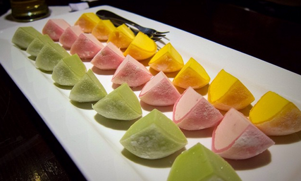 MochiIceCream's tweet photo. Happy #HumpDay! Celebrate the middle of the week with a treat! #MakeItMochi https://t.co/JZjZRmtlod