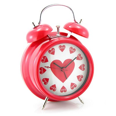 Rominaod's tweet photo. —¿Tu reloj está atrasado? 
—No sé ¿Por qué? 
—Porque ya es hora de que estemos juntos. https://t.co/SmLQvhMmkk