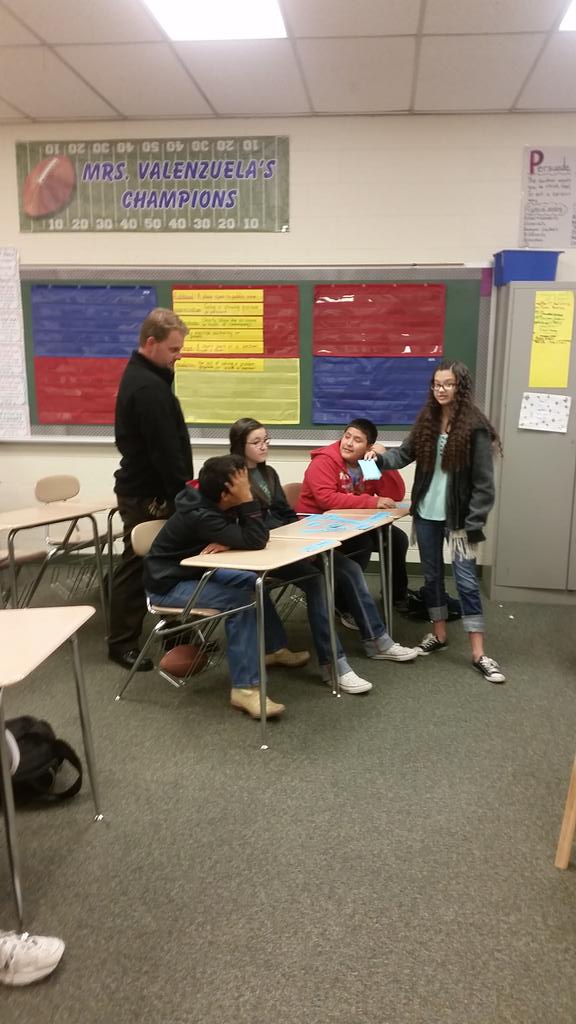 kellyeannie's tweet photo. Card sort vocabulary review #2administrators #leadforward #lobofactor @lathanwalkerjh https://t.co/tnOEuLFxRJ