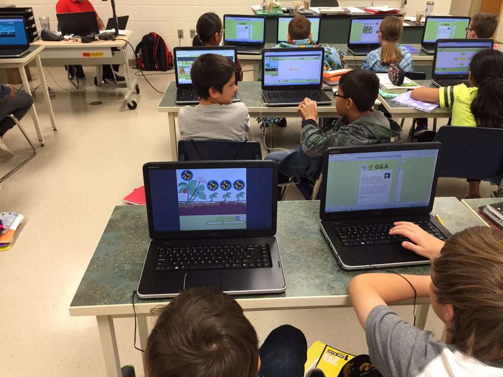 SteveWatts_'s tweet photo. 7th grade science digging into BrainPop to explore cells @brainpop @johncasotti @NMSsiouxcity #sccsd @RobrtMiller https://t.co/Pw6AnzRSj0
