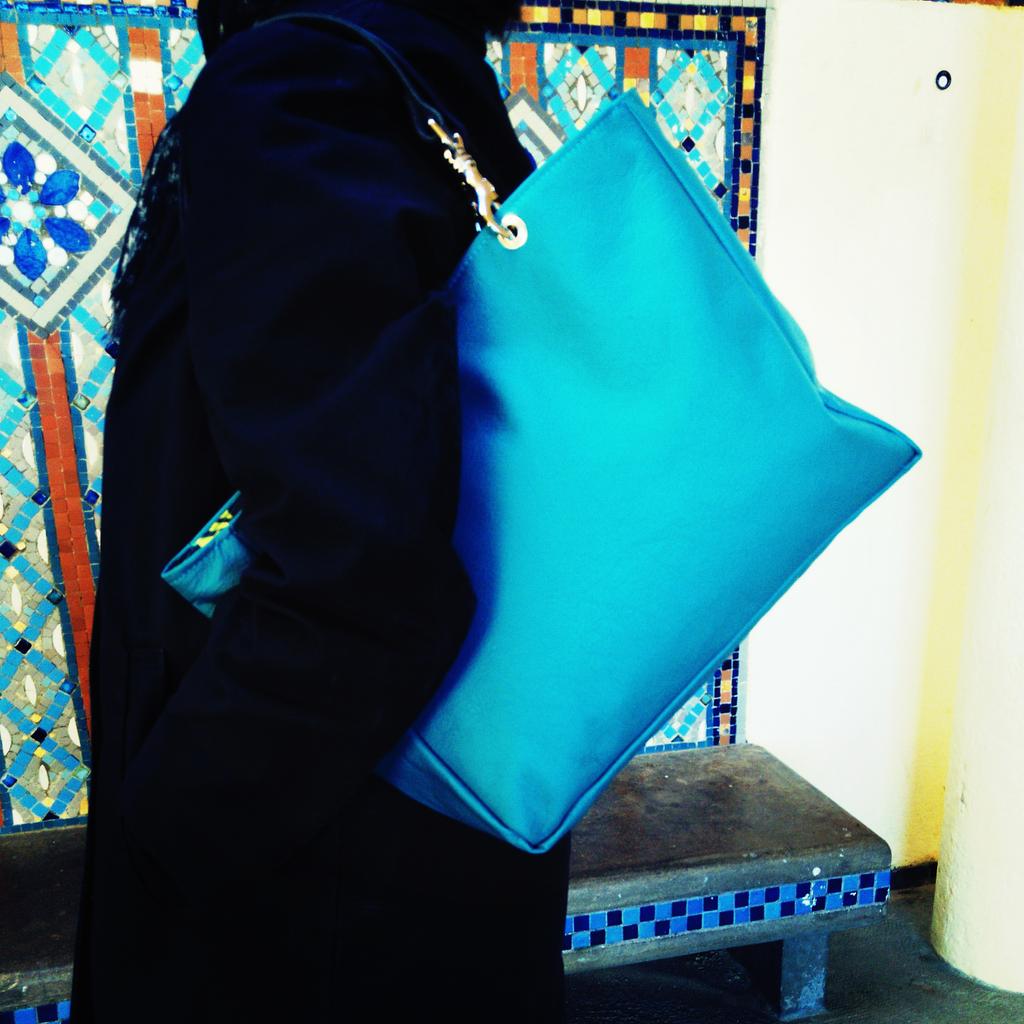potagerdesfees's tweet photo. Indian summer un Normandy! Upcycledbag leather bag https://t.co/O842W9jajP #upcycling #handmadeinfrance #pieceunique https://t.co/6gH6jkbiLw