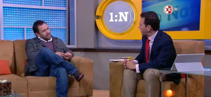 nmas's tweet photo. #PrimeroNoticias @CarlosLoret entrevista al escritor @_Maruan sobre su novela 'Clandestino' https://t.co/cQAM3Hkw63 https://t.co/3ZyYxSj89X