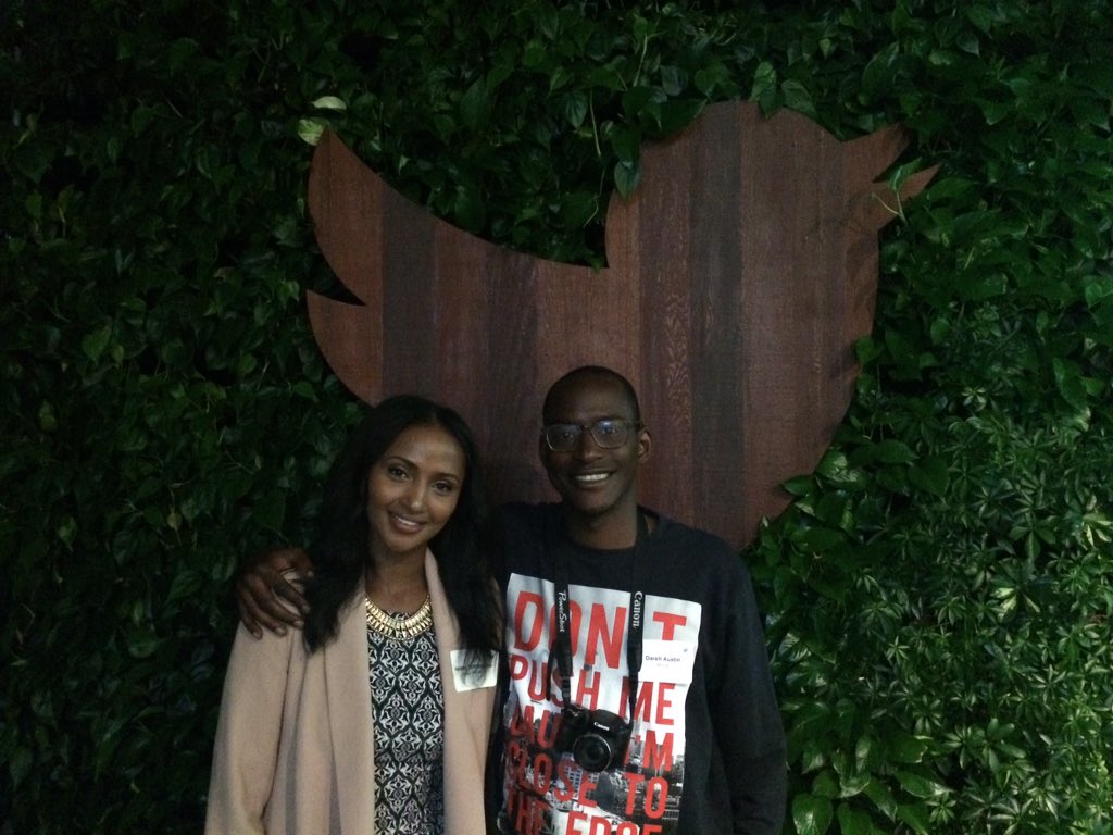 Darell_AustinJr's tweet photo. @Bluurp1 Co-Founder & CMO @Darell_AustinJr with @iheartsavvy Co-Founder @TheReal_Helena at @twitter #DREAMatTwitter https://t.co/AaRYMPllNL