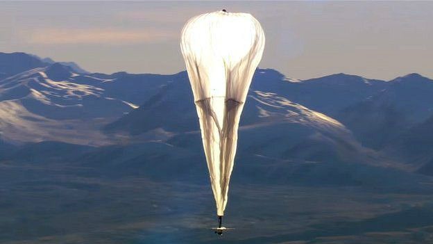 Pajaropolitico's tweet photo. Conoce el #ProyectoLoon: los globos con que #Google quiere llevar internet a todo el mundo https://t.co/aW8euFob8U https://t.co/emKS16cZJS