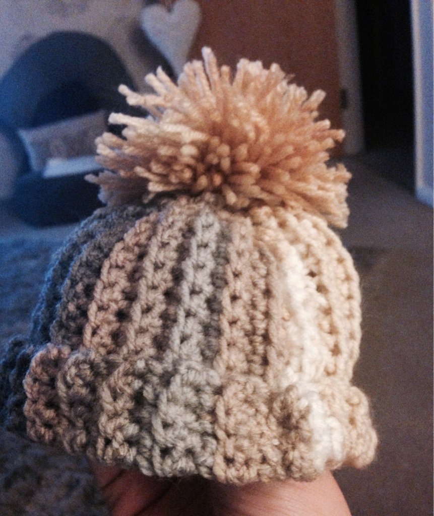 Granny_Squares's tweet photo. Crochet baby hats #Handmade #Crochet #Love https://t.co/5HaaRI05Sh