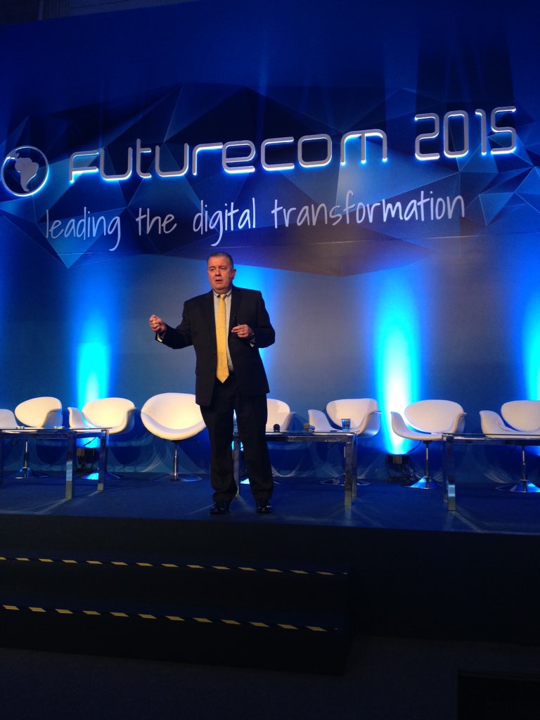 ana_chacur's tweet photo. "Unify has important education referentes such as Oxford University and ESPM" @paulwlang #UnifyAtFuturecom https://t.co/rvczyyT5v2