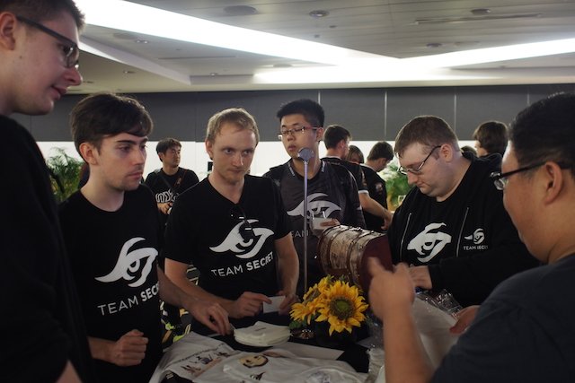2PDota's tweet image. .@TeamSecretDOTA2 first team through to @NYChampionships grand final
bit.ly/1P06PNh