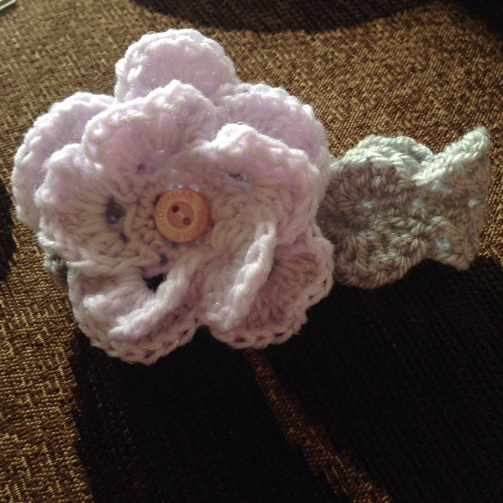 Granny_Squares's tweet photo. Crochet baby headband #Addicted #Crochet #Love #Crafts #Creative 💕 https://t.co/vZUZF5pZsm
