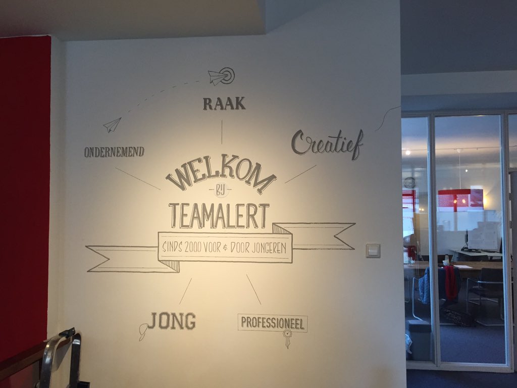 TeamAlert's tweet photo. Kom je op bezoek bij ons? Vanaf nu zie je deze prachtige creatie, met onze kernwaarden, op de muur. M.d.a @crearie https://t.co/urFwoXoyN4