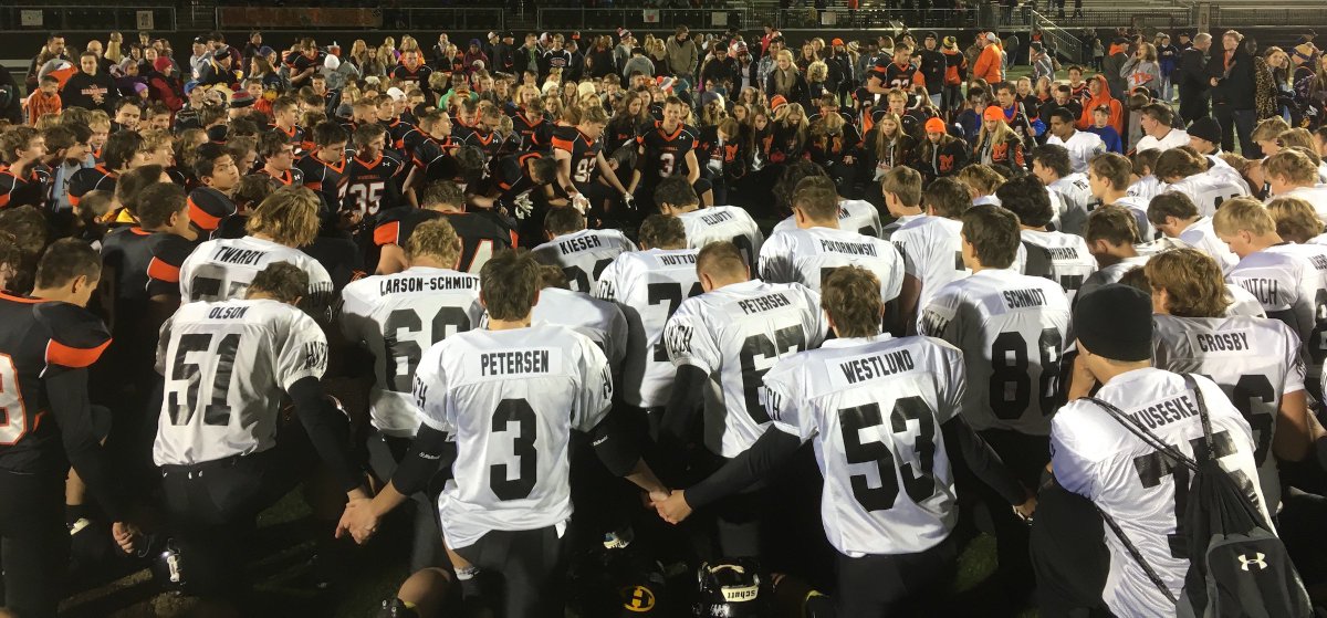 Hutch Leader Sports (@hleadersports) on Twitter photo My takeaway from this scene last Saturday
<a href="/MarshallTigers/">Marshall High School</a> @HHS_TigerAD <a href="/hutch_football/">Hutch Football</a>
crowrivermedia.com/hutchinsonlead… My takeaway from this scene last Saturday
<a href="/MarshallTigers/">Marshall High School</a> @HHS_TigerAD <a href="/hutch_football/">Hutch Football</a>
crowrivermedia.com/hutchinsonlead…