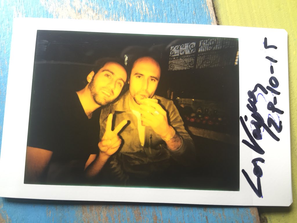 losvasquez's tweet photo. TOMANDO MATE Y HACIENDO CANCIONES...!!! https://t.co/Yi8S8jfvGQ