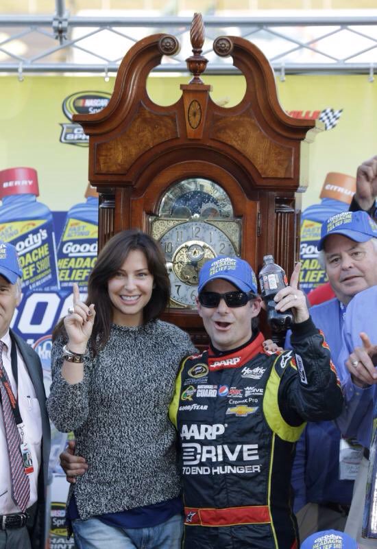 cc49ers's tweet photo. #TBT my boy @JeffGordonWeb winning the October race at @MartinsvilleSwy back in 2013.   
#Team24 
#JeffGordonNation https://t.co/PB8FO7YnQz